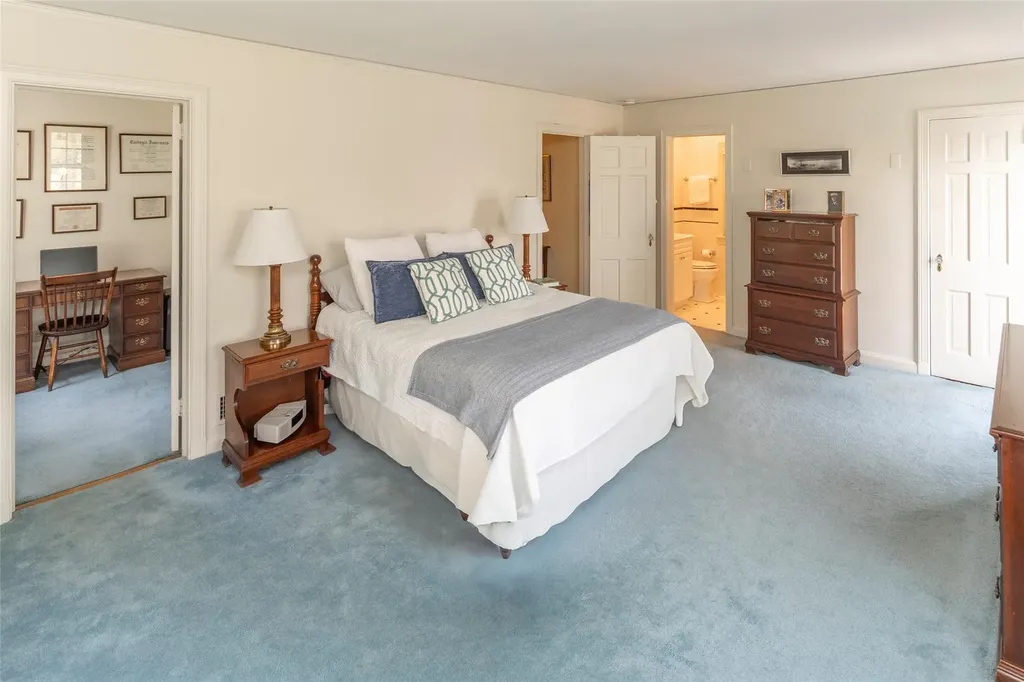 8 Crows Nest Road Bronxville NY 10708