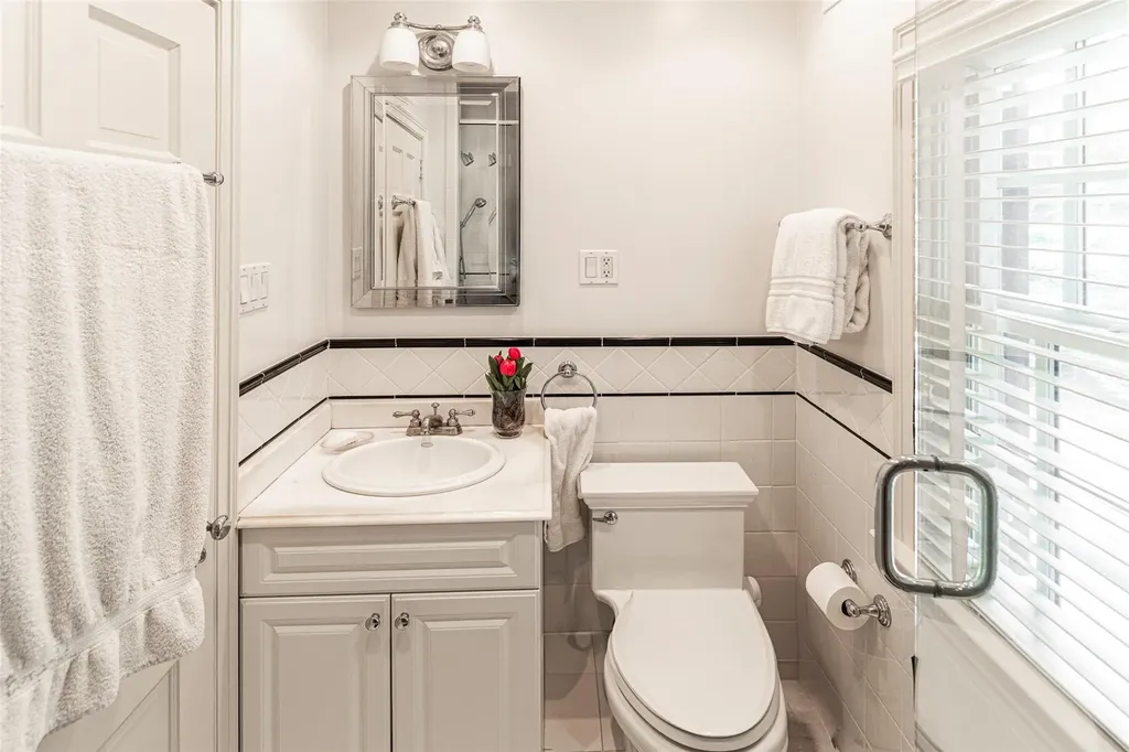 8 Crows Nest Road Bronxville NY 10708