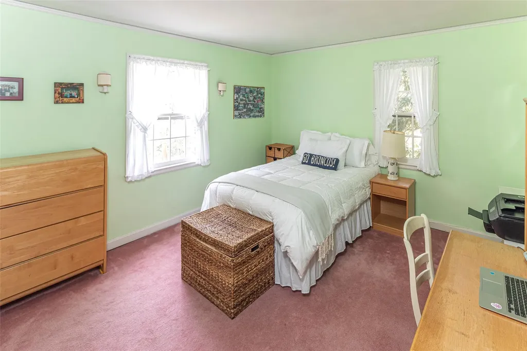 8 Crows Nest Road Bronxville NY 10708