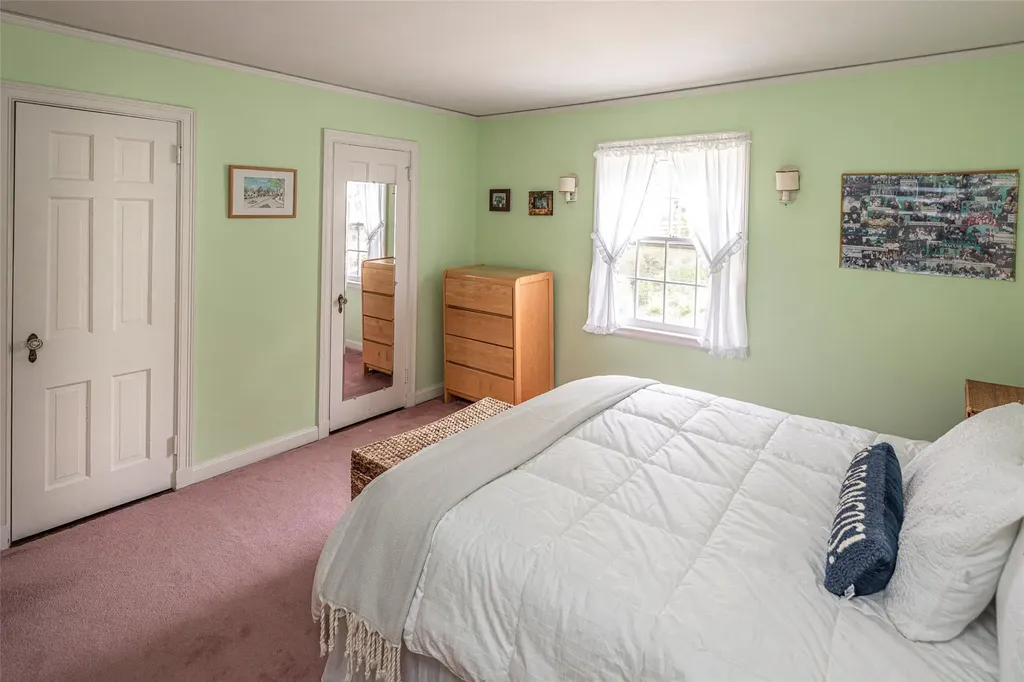 8 Crows Nest Road Bronxville NY 10708
