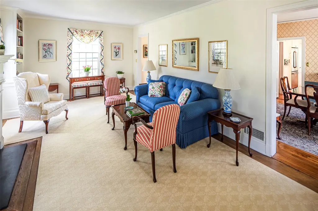 8 Crows Nest Road Bronxville NY 10708