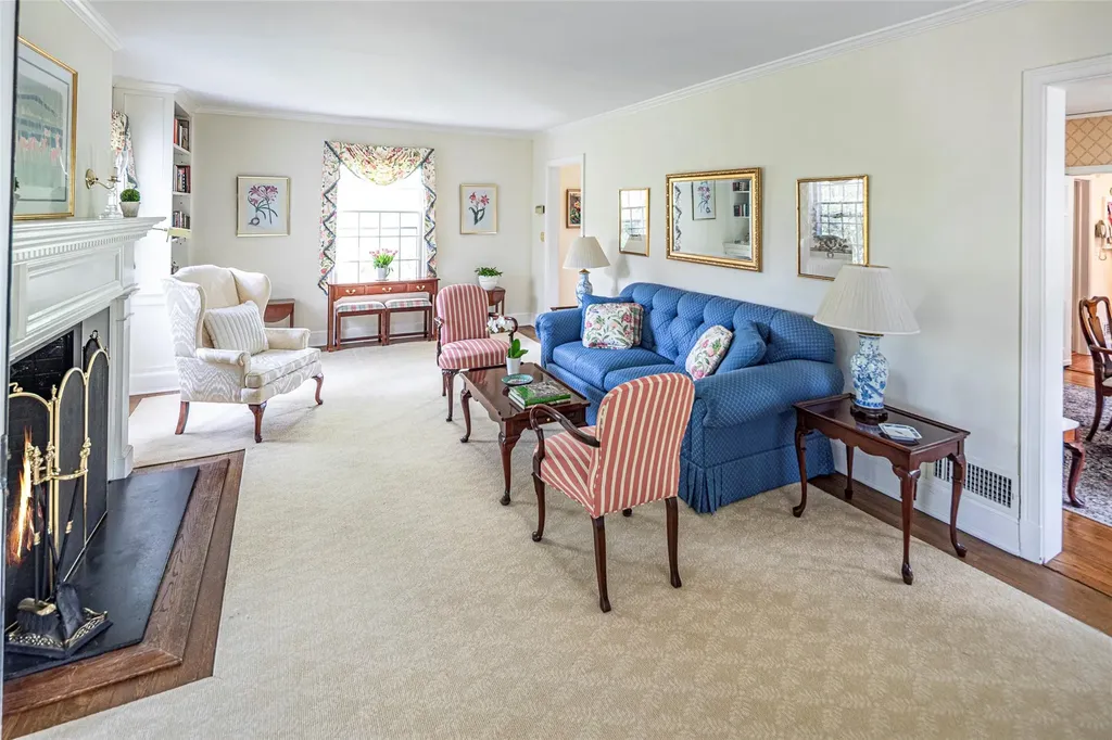 8 Crows Nest Road Bronxville NY 10708