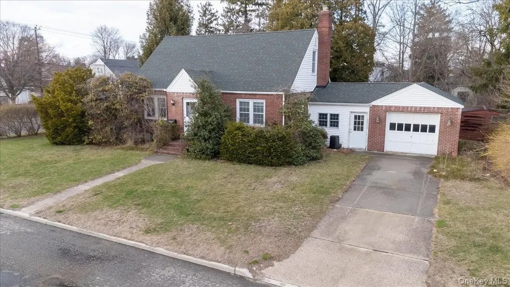 74 Floral Avenue Bethpage NY 11714