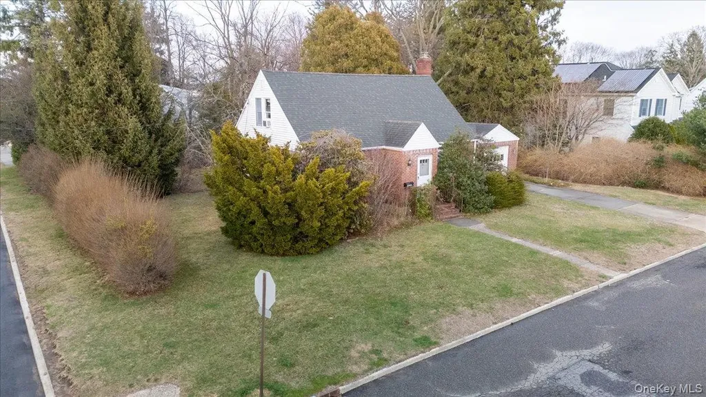 74 Floral Avenue Bethpage NY 11714