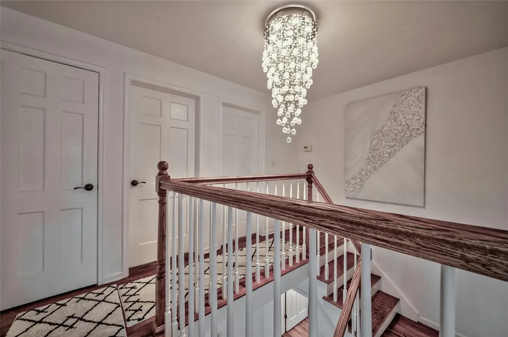 30 Borglum Road Manhasset NY 11030