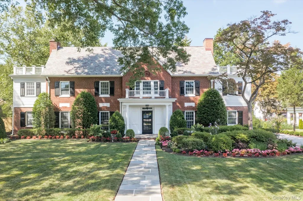 67 3rd Street Garden City NY 11530