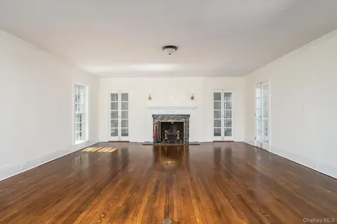 67 3rd Street Garden City NY 11530