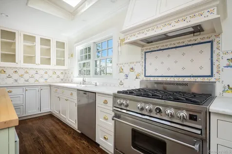67 3rd Street Garden City NY 11530