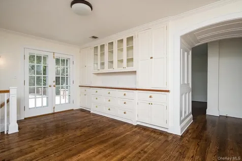 67 3rd Street Garden City NY 11530