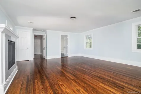 67 3rd Street Garden City NY 11530