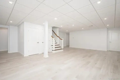 67 3rd Street Garden City NY 11530