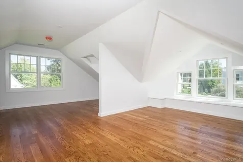 67 3rd Street Garden City NY 11530