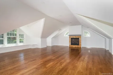 67 3rd Street Garden City NY 11530