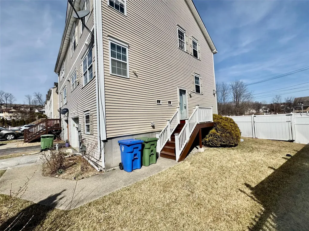29 Peach Place Middletown NY 10940