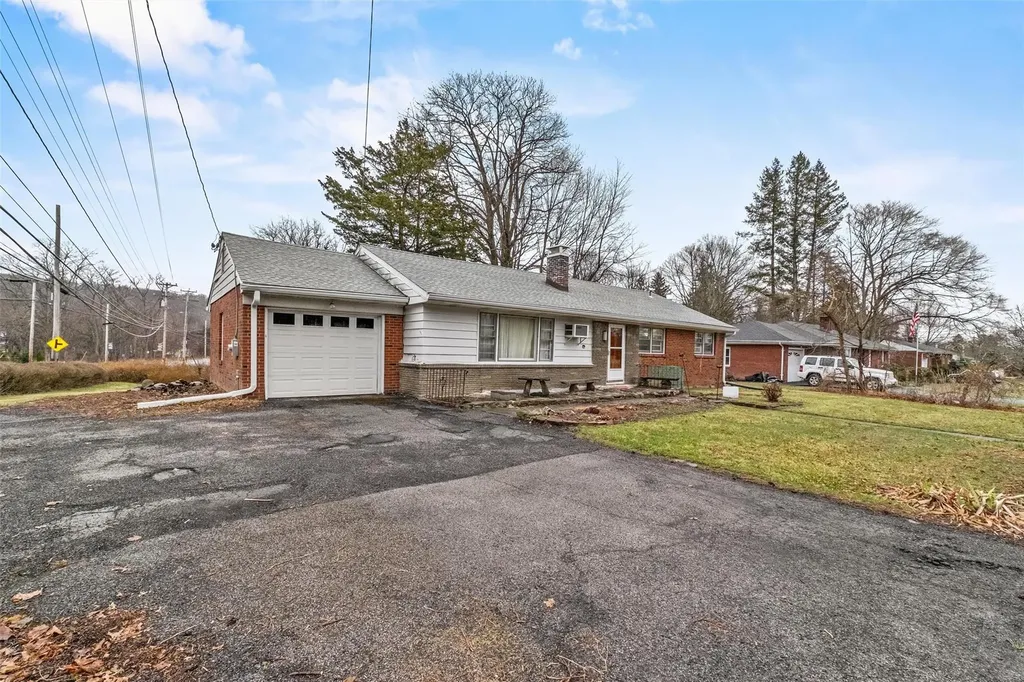 1 Park Hill Drive New Windsor NY 12553