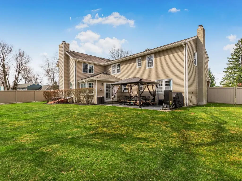 4 Leaf Court Mahopac NY 10541