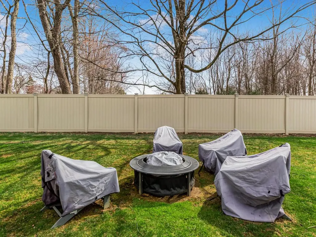4 Leaf Court Mahopac NY 10541