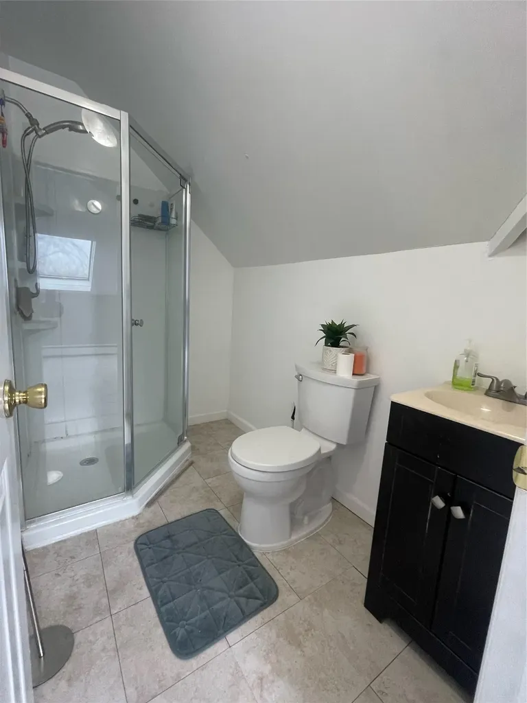 135 Split Cedar Drive Islandia NY 11749