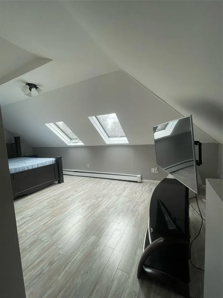 135 Split Cedar Drive Islandia NY 11749
