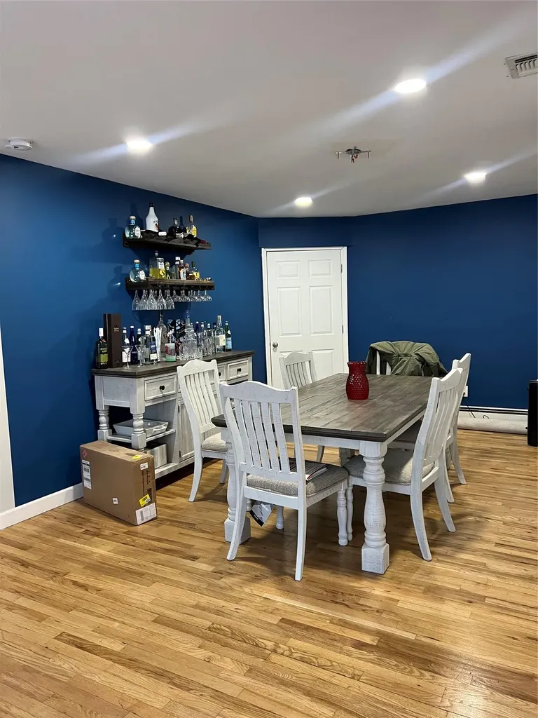 483 Ralph Avenue Central Islip NY 11722