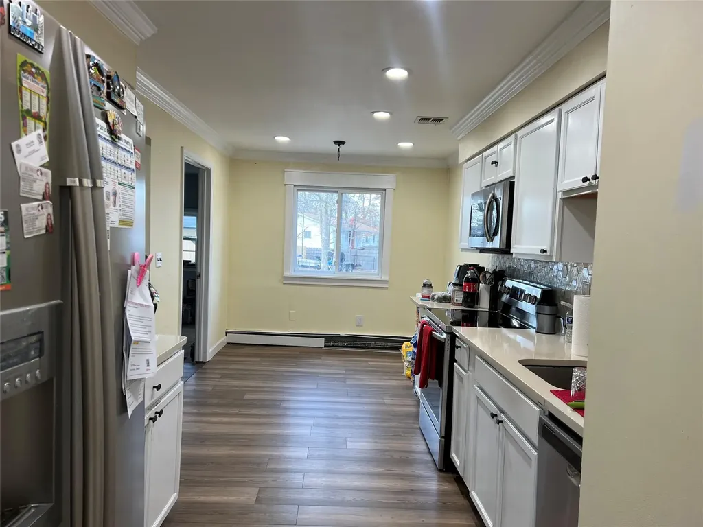 483 Ralph Avenue Central Islip NY 11722