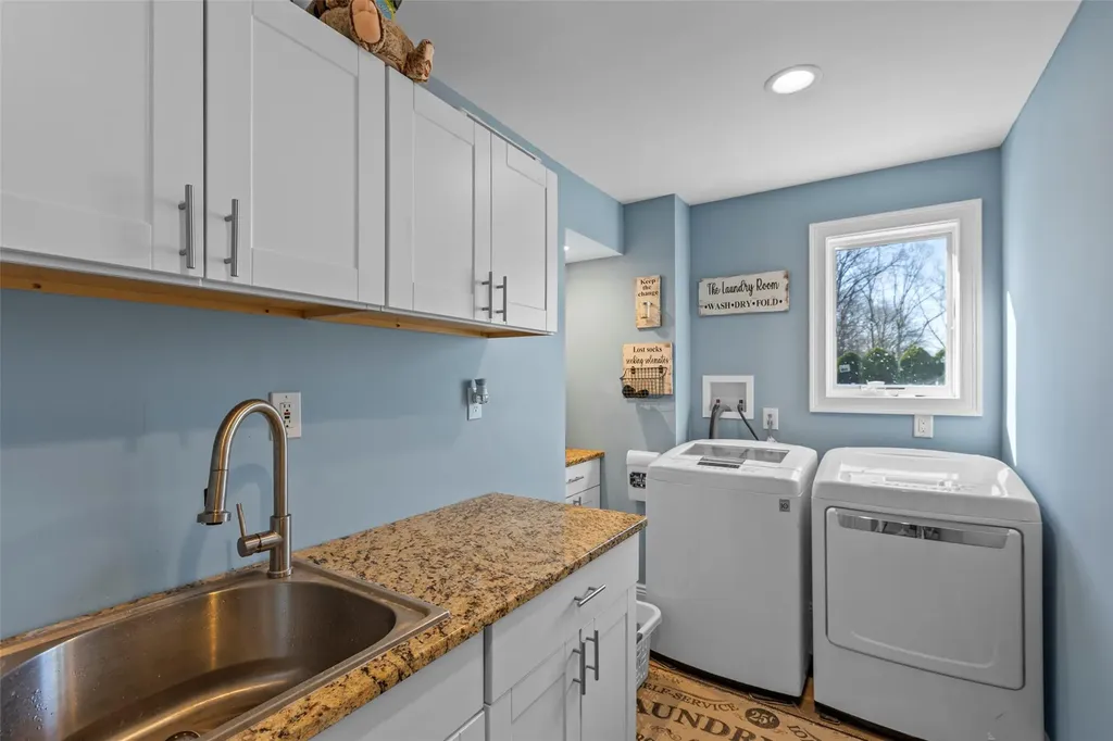 139 Juniper Avenue Ronkonkoma NY 11779