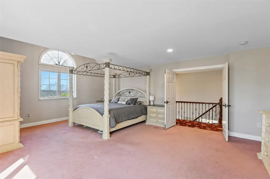 139 Juniper Avenue Ronkonkoma NY 11779
