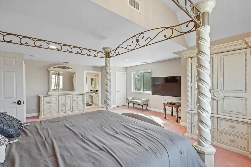 139 Juniper Avenue Ronkonkoma NY 11779