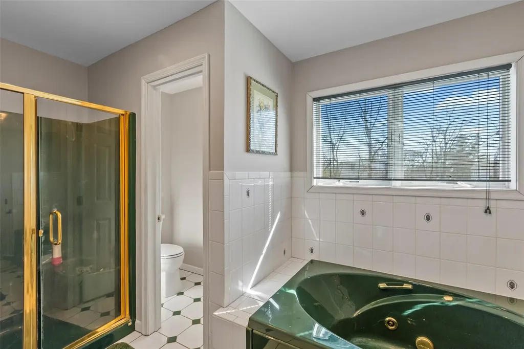 139 Juniper Avenue Ronkonkoma NY 11779