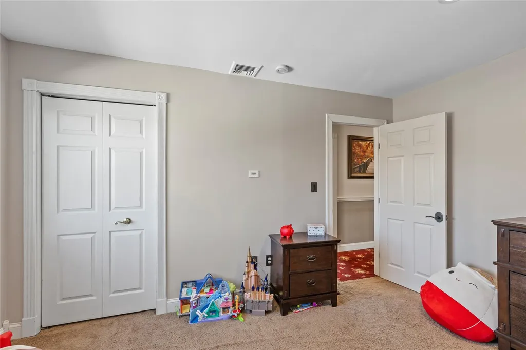 139 Juniper Avenue Ronkonkoma NY 11779