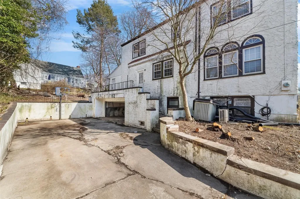 47 Brookfield Road Mount Vernon NY 10552