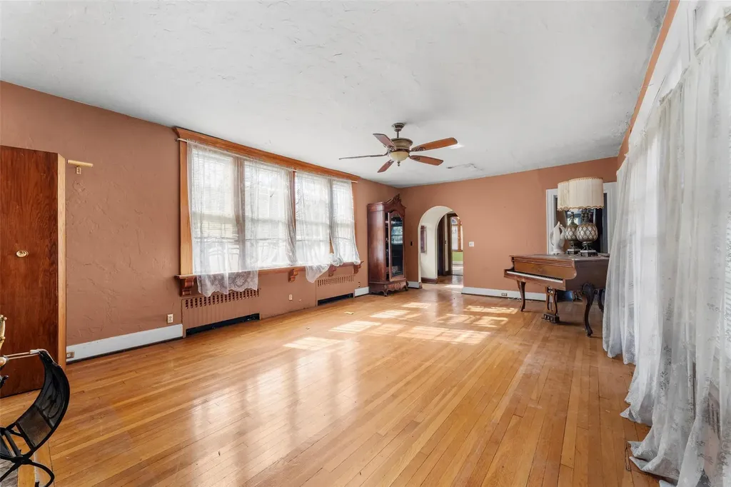 47 Brookfield Road Mount Vernon NY 10552