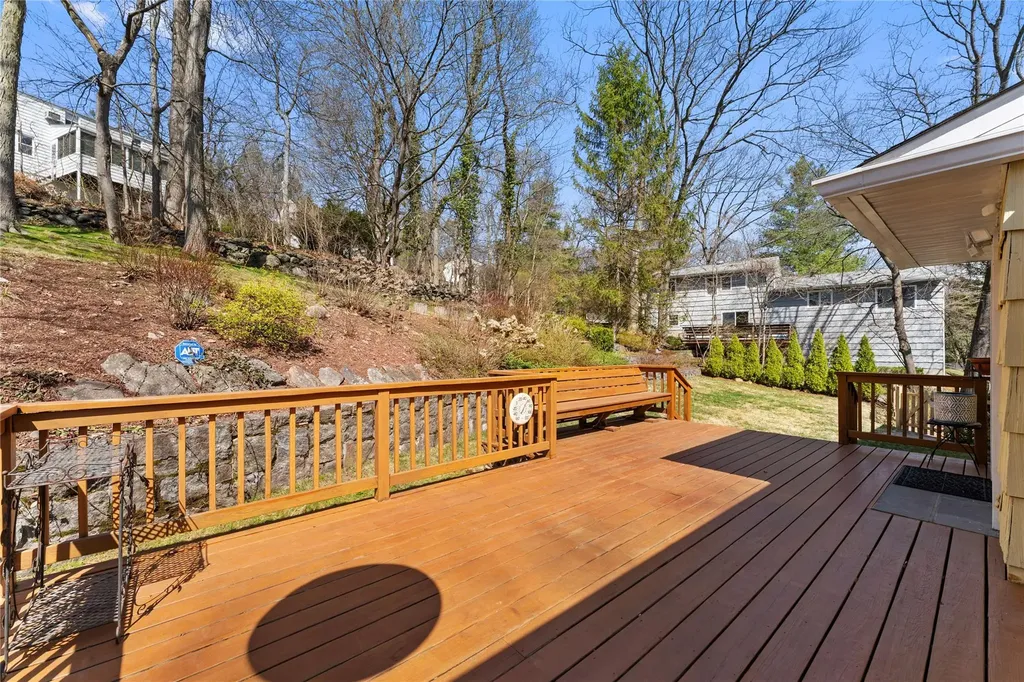 15 Paradise Drive Scarsdale NY 10583