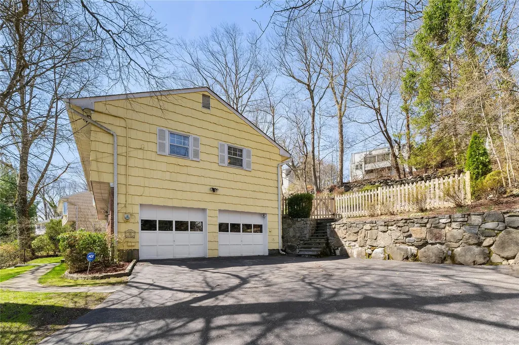 15 Paradise Drive Scarsdale NY 10583