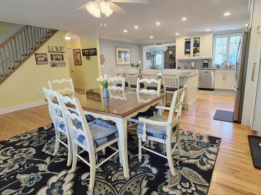 88 Sycamore Circle Stony Brook NY 11790