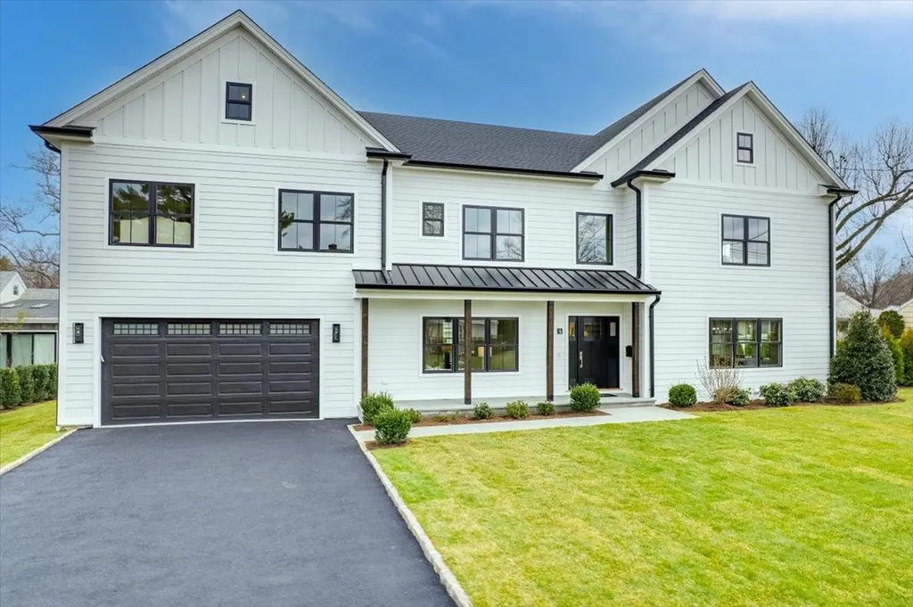 4 Manger Circle Pelham NY 10803
