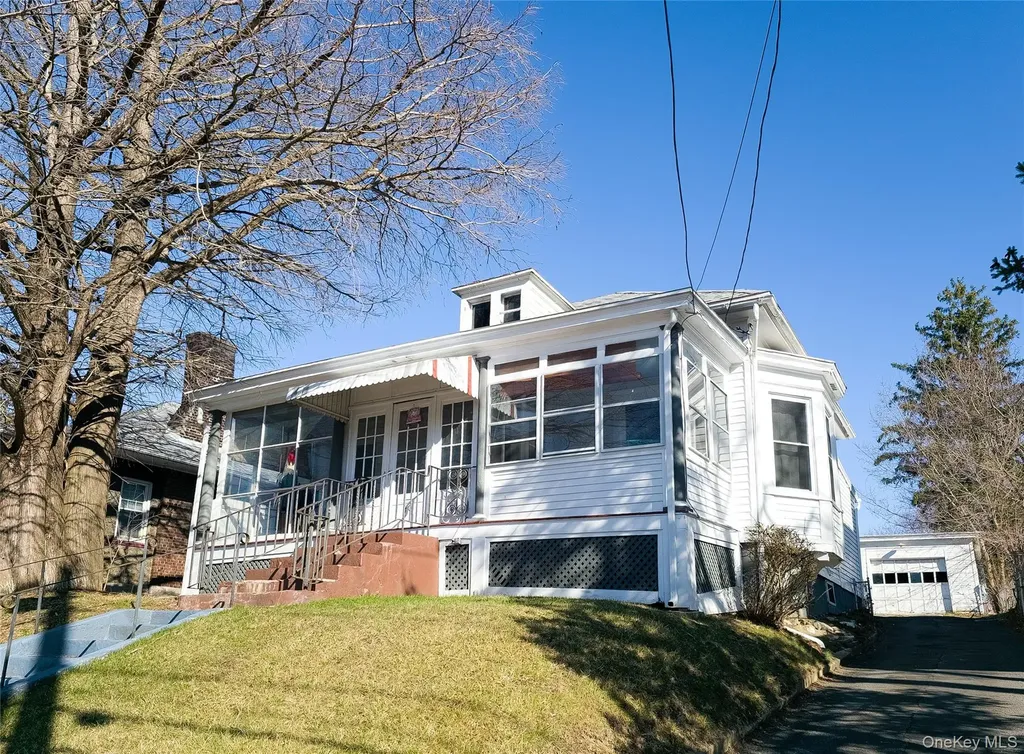 40 Fairview Avenue Hudson NY 12534