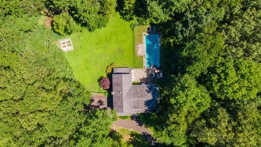 31 Pheasant Road Pound Ridge NY 10576