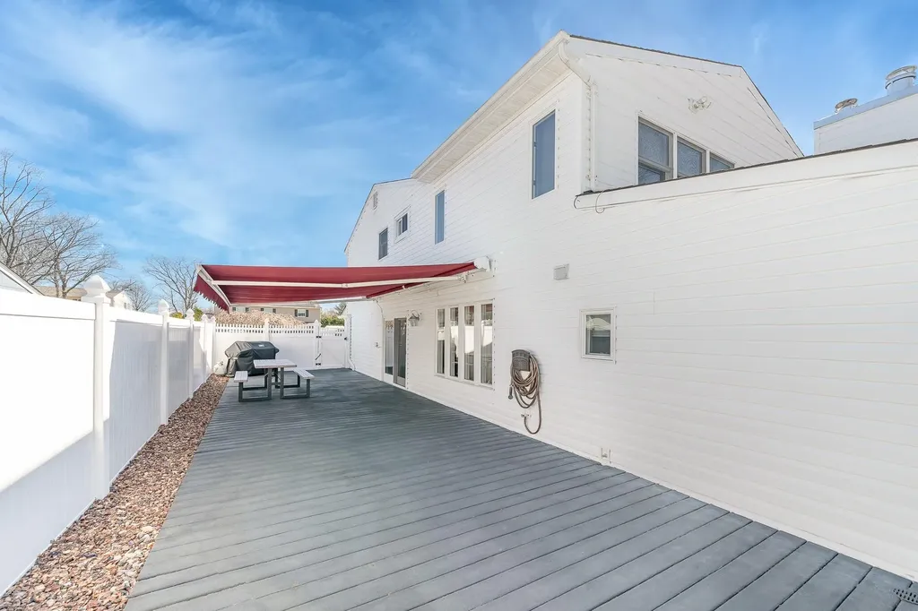 40 Roy Drive Nesconset NY 11767