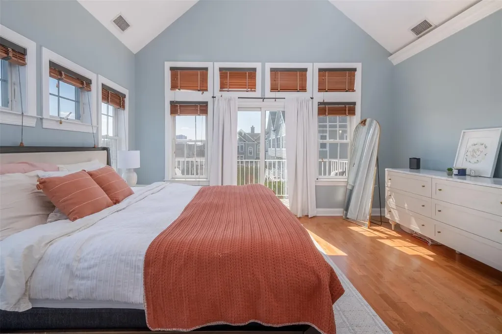 27 Arbor Glen New Rochelle NY 10801