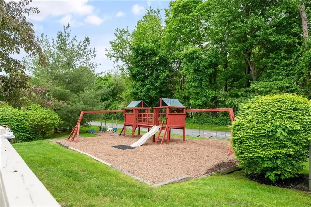217 Cornwall Meadows Lane Patterson NY 12563