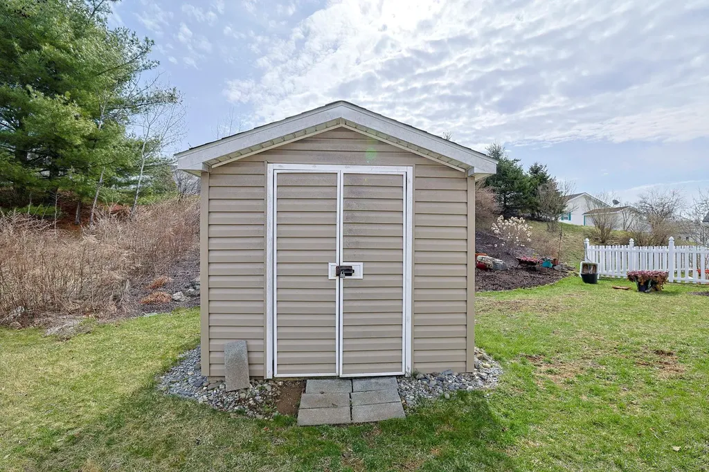 48 Vero Drive Poughkeepsie NY 12603