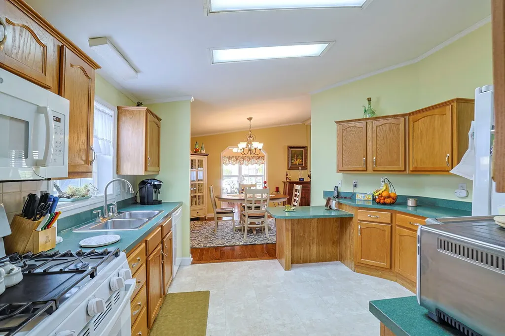48 Vero Drive Poughkeepsie NY 12603