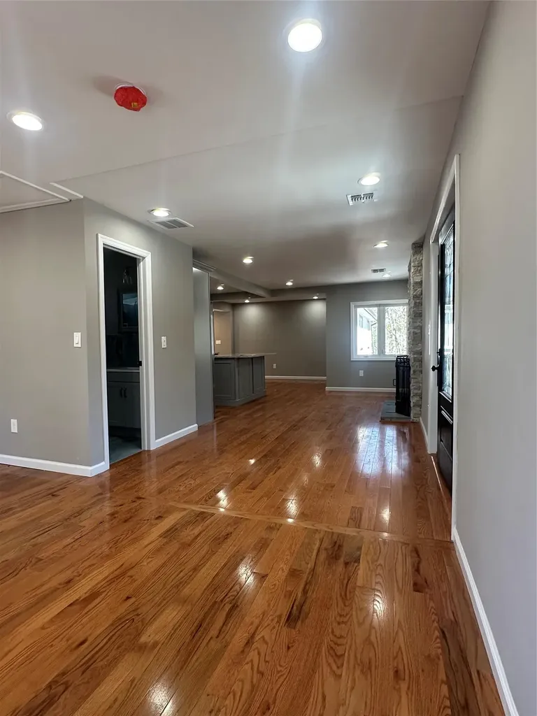 19 Victory Knoll Path Miller Place NY 11764