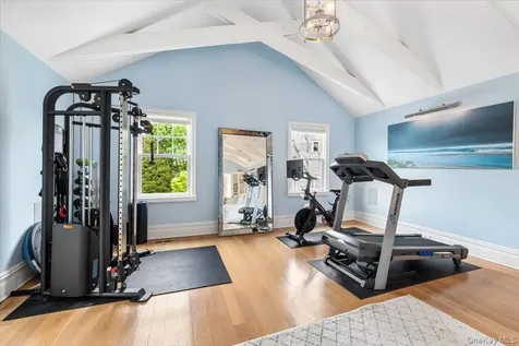 9 Elm Avenue Larchmont NY 10538
