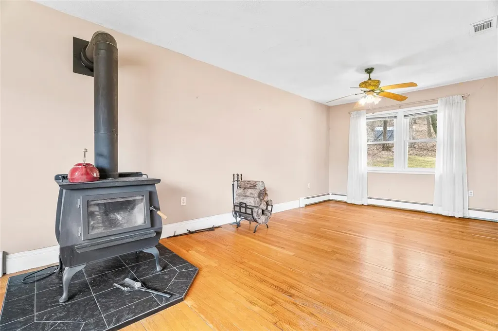 37 Distillery Road Warwick NY 10990