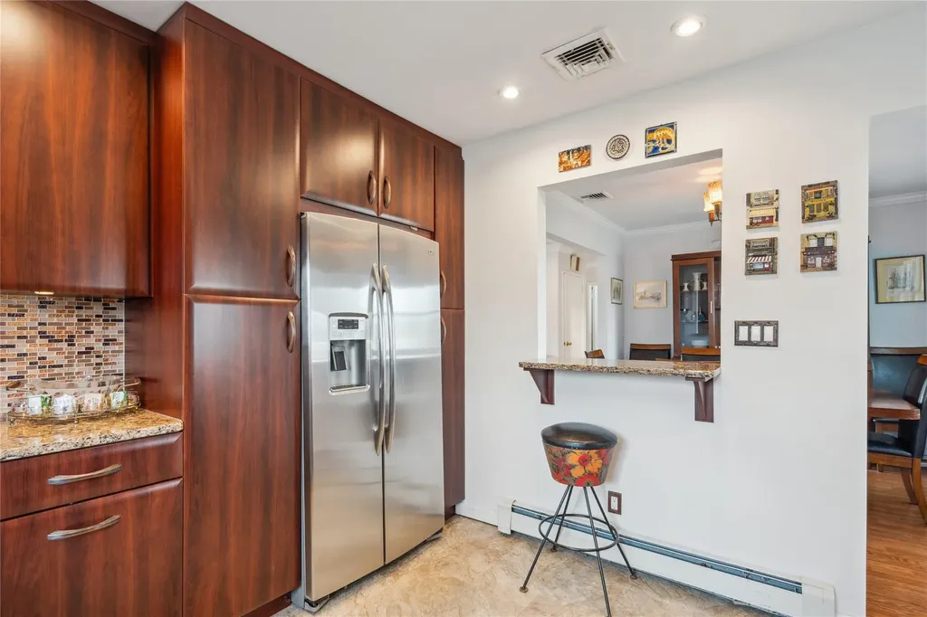 10 Venus Road Syosset NY 11791
