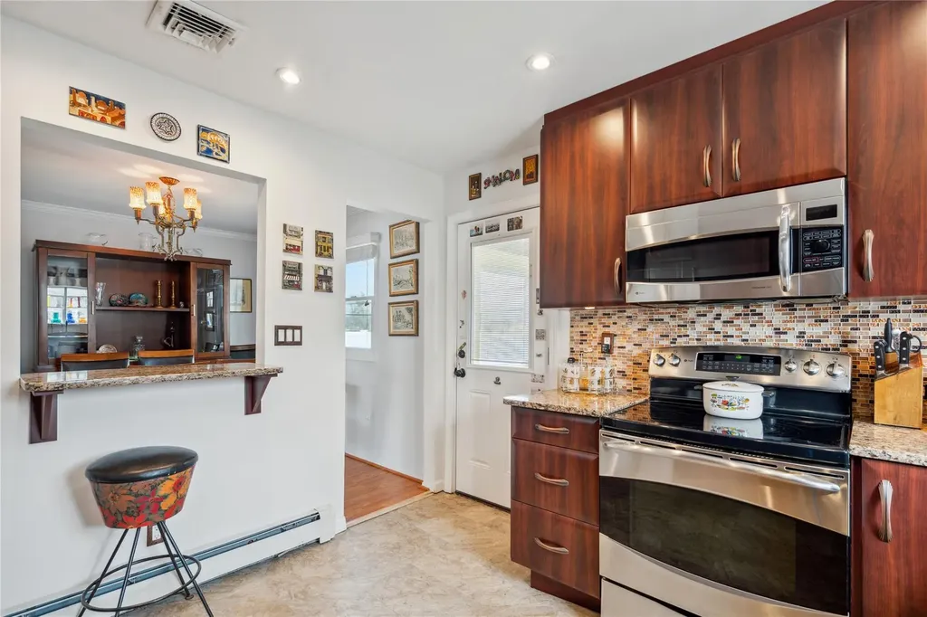 10 Venus Road Syosset NY 11791