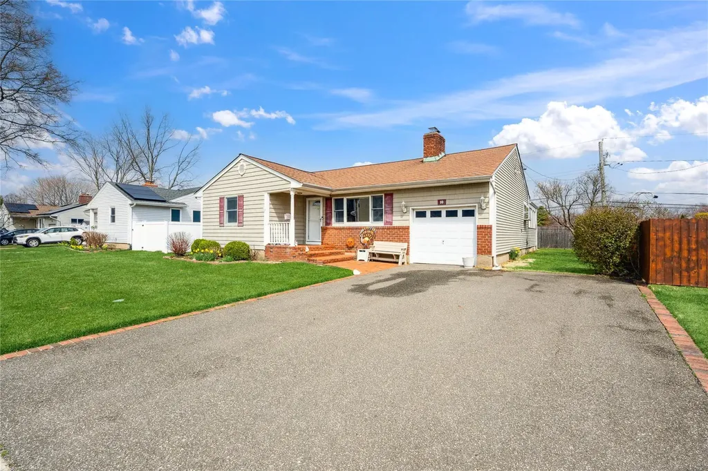 10 Venus Road Syosset NY 11791