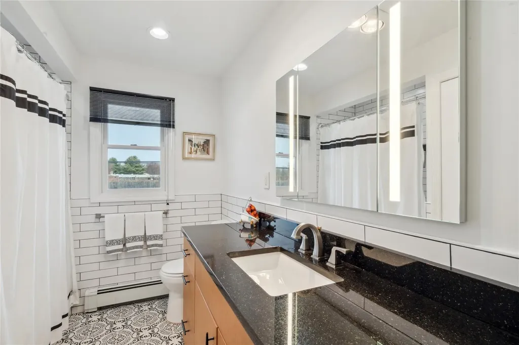 10 Venus Road Syosset NY 11791